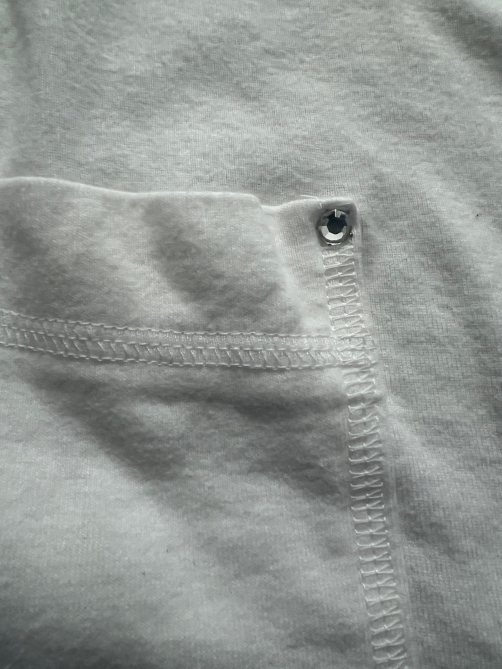 Outlaw White Sleeveless Split-Neck Tank Tee Embellished Chest Pockets - Size 3X - Picture 4 of 7